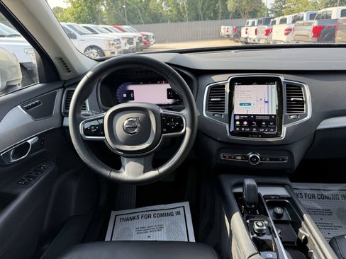 Used 2023 Volvo XC90 B5 Core AWD/4WD image 24