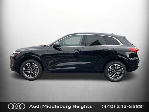 Used 2025 Audi Q5 2.0T Premium Plus w/ Premium Plus image 9