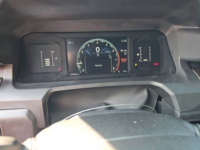 Used 2025 Toyota Tacoma SR5 AWD/4WD image 11