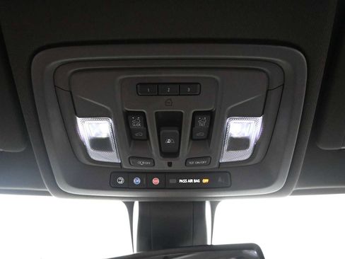 Used 2021 GMC Sierra 1500 Denali w/ Driver Alert Package II AWD/4WD image 25