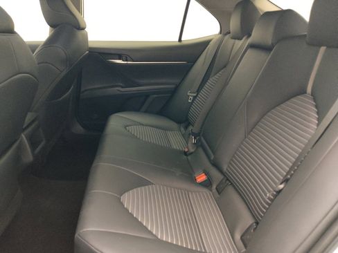 Used 2023 Toyota Camry SE FWD image 18