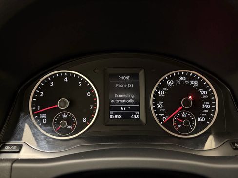 Used 2016 Volkswagen Tiguan S image 15