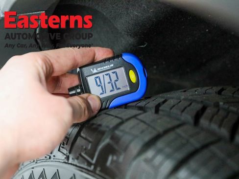 Used 2023 Ford Explorer XLT w/ Equipment Group 202A image 27