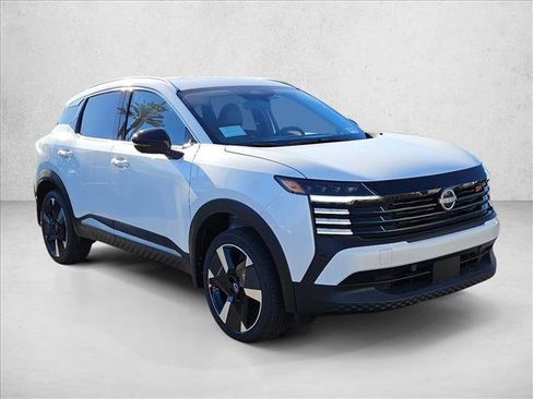 New 2026 Nissan Kicks SR image 7