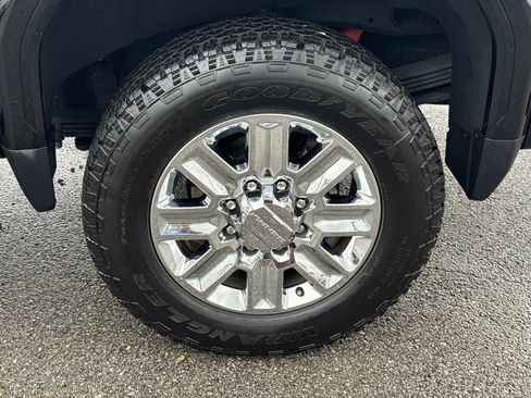 Certified 2024 GMC Sierra 2500 Denali w/ Denali Reserve Package AWD/4WD image 4