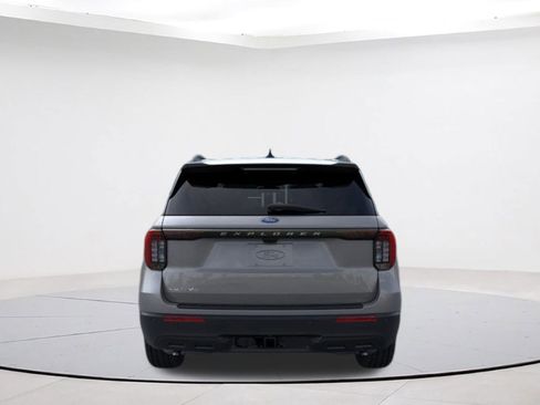New 2026 Ford Explorer Active image 5