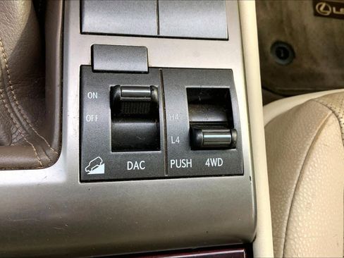 Used 2014 Lexus GX 460 image 34