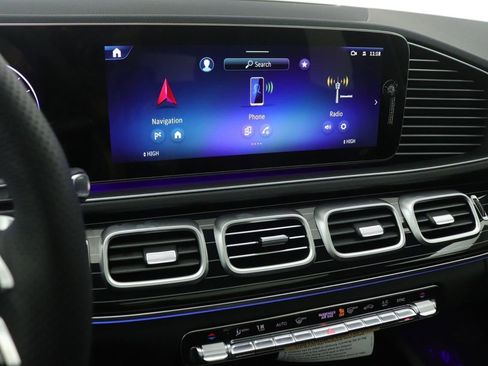 New 2026 Mercedes-Benz GLE 580 4MATIC image 6