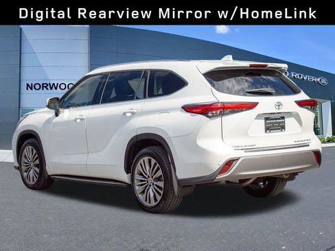Used 2022 Toyota Highlander Platinum image 6