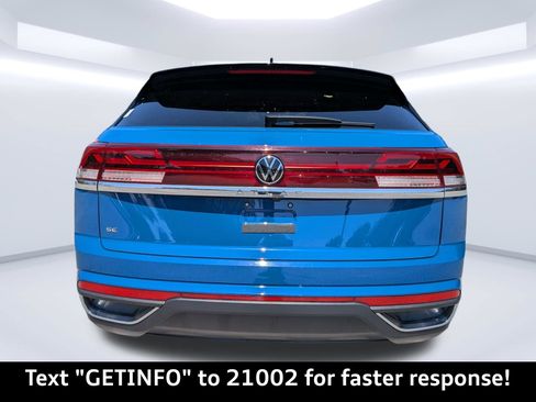 Used 2025 Volkswagen Atlas Cross Sport SE FWD image 4