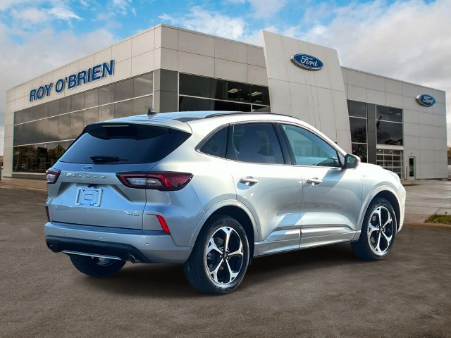 Certified 2024 Ford Escape ST-Line Select w/ Tech Pack #2 AWD/4WD image 5