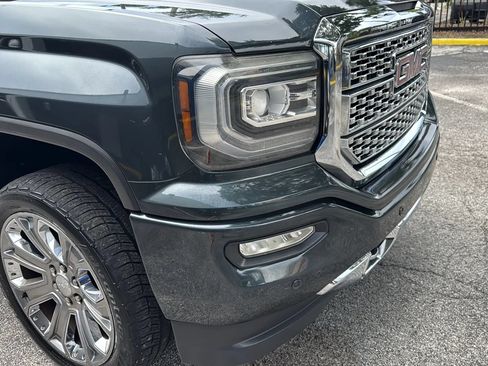 Used 2017 GMC Sierra 1500 Denali w/ Denali Ultimate Package AWD/4WD image 36