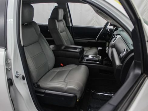 Used 2021 Toyota Tundra SR5 w/ SR5 Leather Package AWD/4WD image 26