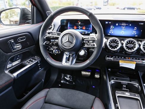 New 2025 Mercedes-Benz GLB 35 AMG 4MATIC image 17
