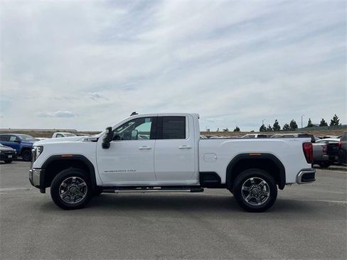 New 2026 GMC Sierra 2500 SLE w/ SLE Value Package; image 6