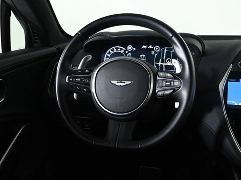 Used 2024 Aston Martin DBX image 10