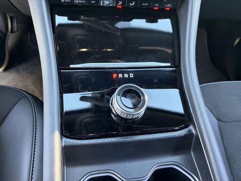 Used 2025 Jeep Grand Cherokee Altitude AWD/4WD image 32