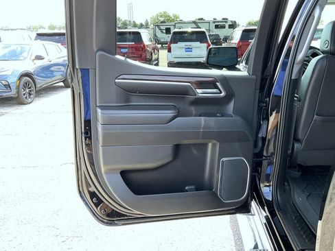 Certified 2023 GMC Sierra 1500 SLT w/ SLT Premium Package AWD/4WD image 20