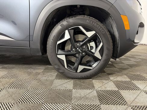 Used 2024 Kia Seltos EX image 46