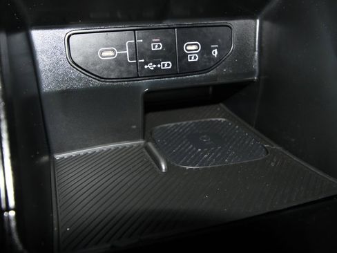 Used 2025 Kia Sorento SX AWD/4WD image 18