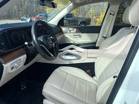 Used 2024 Mercedes-Benz GLE 450 4MATIC image 43