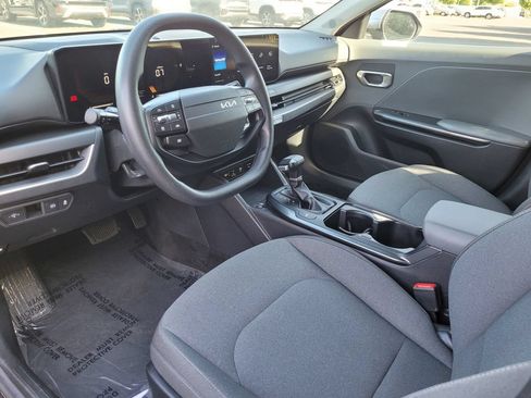 Used 2025 Kia K4 FWD image 11