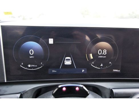 Used 2025 Hyundai Santa Cruz XRT image 16