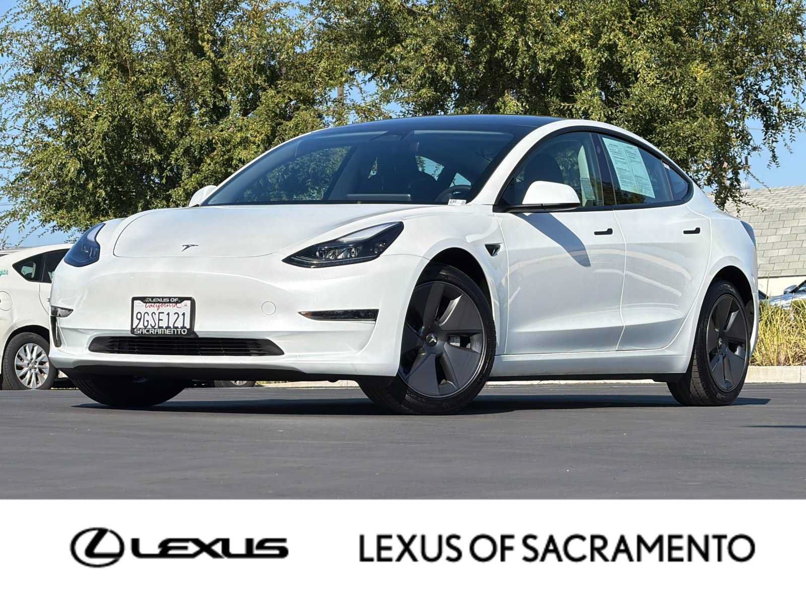 Used 2023 Tesla Model 3 Standard Range RWD image 1
