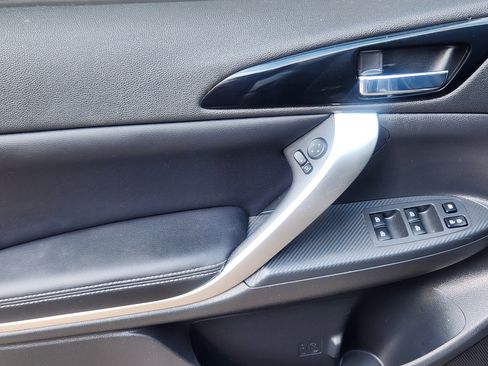 Used 2022 Mitsubishi Eclipse Cross AWD image 19