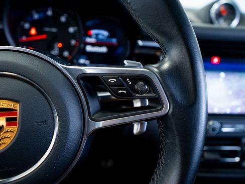 Used 2020 Porsche Macan image 35