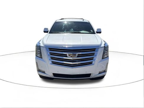 Used 2017 Cadillac Escalade Platinum image 8