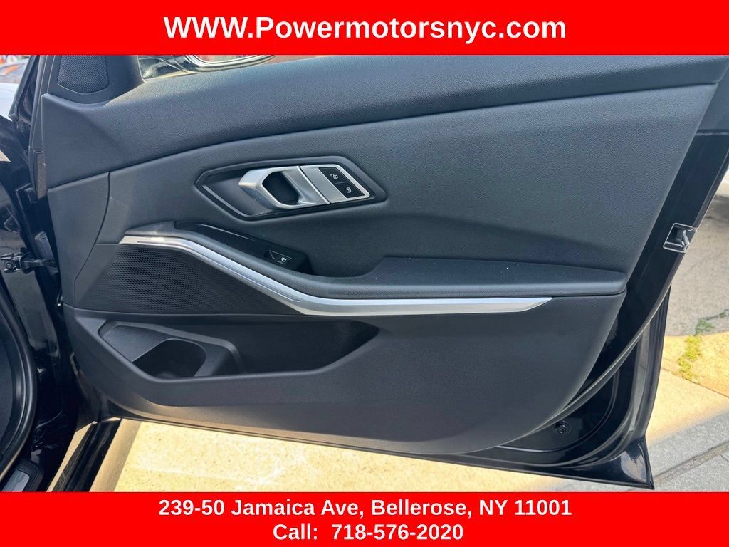 Used 2019 BMW 330i xDrive Sedan w/ Driving Assistance Package AWD/4WD image 25