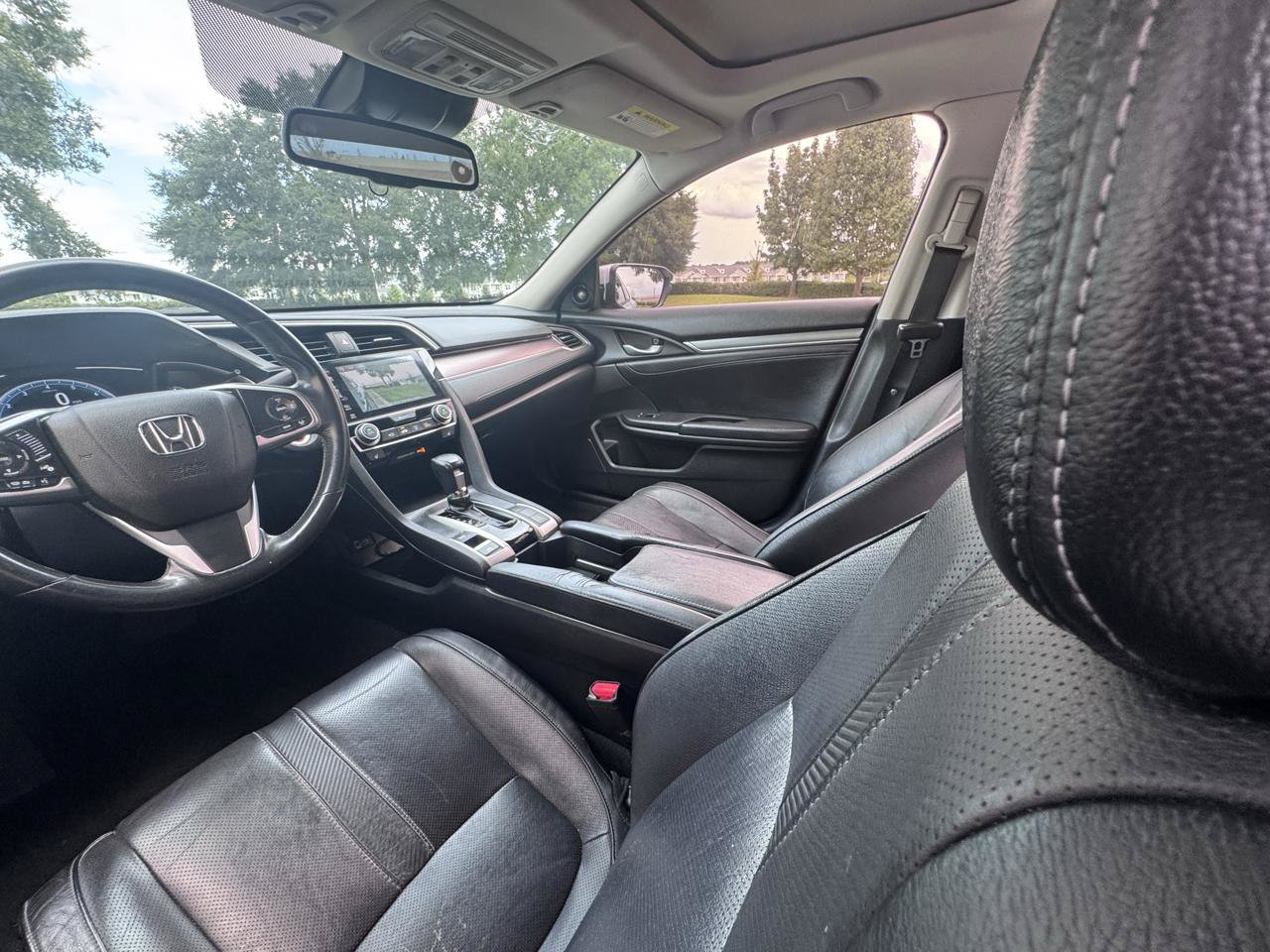 Used 2017 Honda Civic Touring image 18