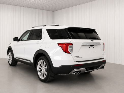 Used 2023 Ford Explorer Platinum w/ Technology Package AWD/4WD image 6