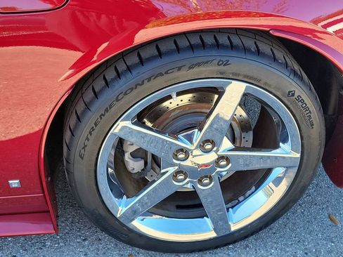 Used 2007 Chevrolet Corvette Convertible w/ Preferred Equipment Group image 10