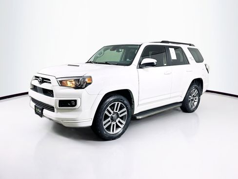 Used 2023 Toyota 4Runner TRD Sport image 3