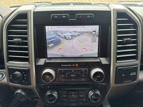 Used 2018 Ford F150 King Ranch w/ Equipment Group 601A Luxury AWD/4WD image 19