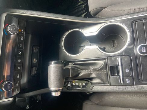 Used 2021 Kia K5 LXS FWD image 26