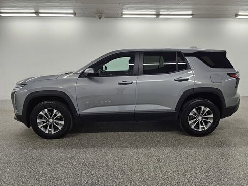 Used 2025 Chevrolet Equinox LT FWD image 7