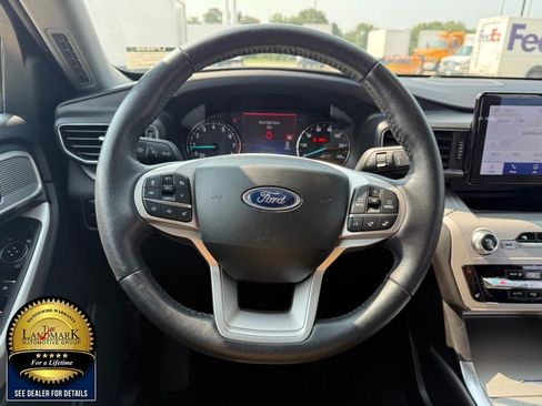 Certified 2023 Ford Explorer XLT w/ Equipment Group 202A AWD/4WD image 19