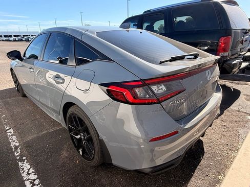 Used 2025 Honda Civic Sport image 6