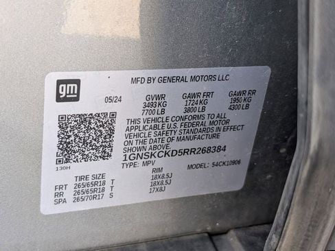 Used 2024 Chevrolet Suburban LT image 30