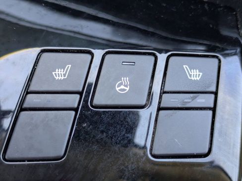 Used 2023 Kia Sportage SX image 24