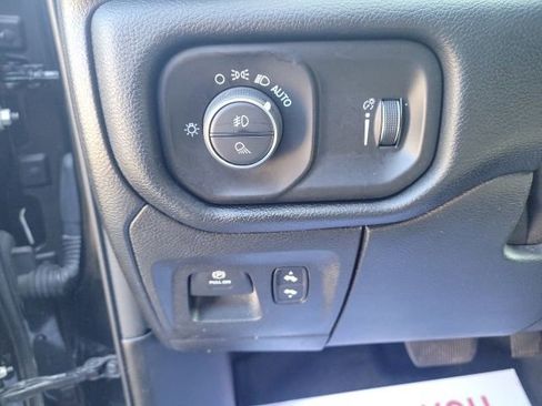 Used 2020 RAM 1500 Big Horn AWD/4WD image 27