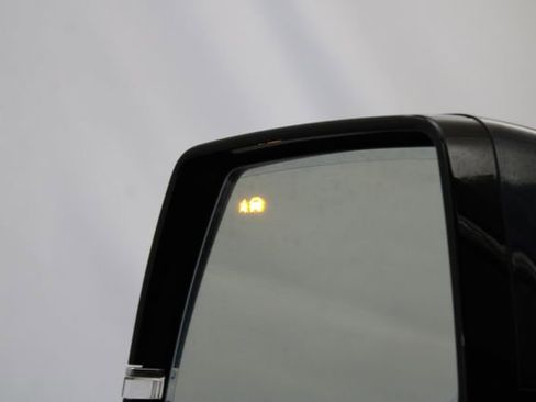 Used 2019 Cadillac Escalade Platinum AWD/4WD image 34