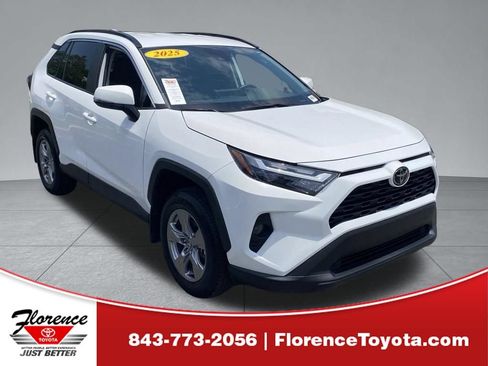 Used 2025 Toyota RAV4 XLE FWD image 1