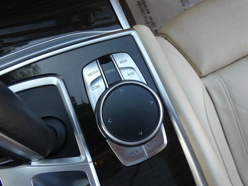 Used 2016 BMW 750i xDrive image 77