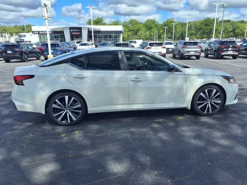 Used 2021 Nissan Altima 2.0 SR image 8