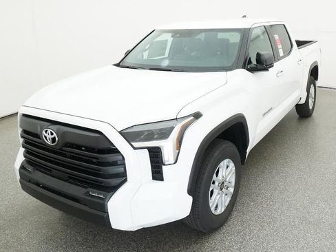 New 2026 Toyota Tundra SR5 AWD/4WD image 16