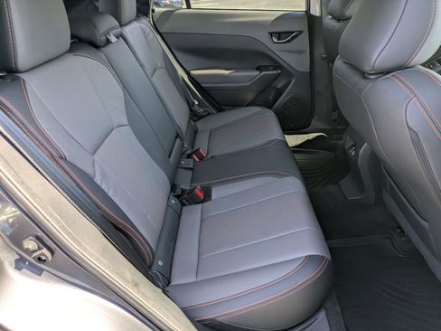 Used 2025 Subaru Crosstrek 2.5i Limited w/ Crosstrek Mirror Package image 28